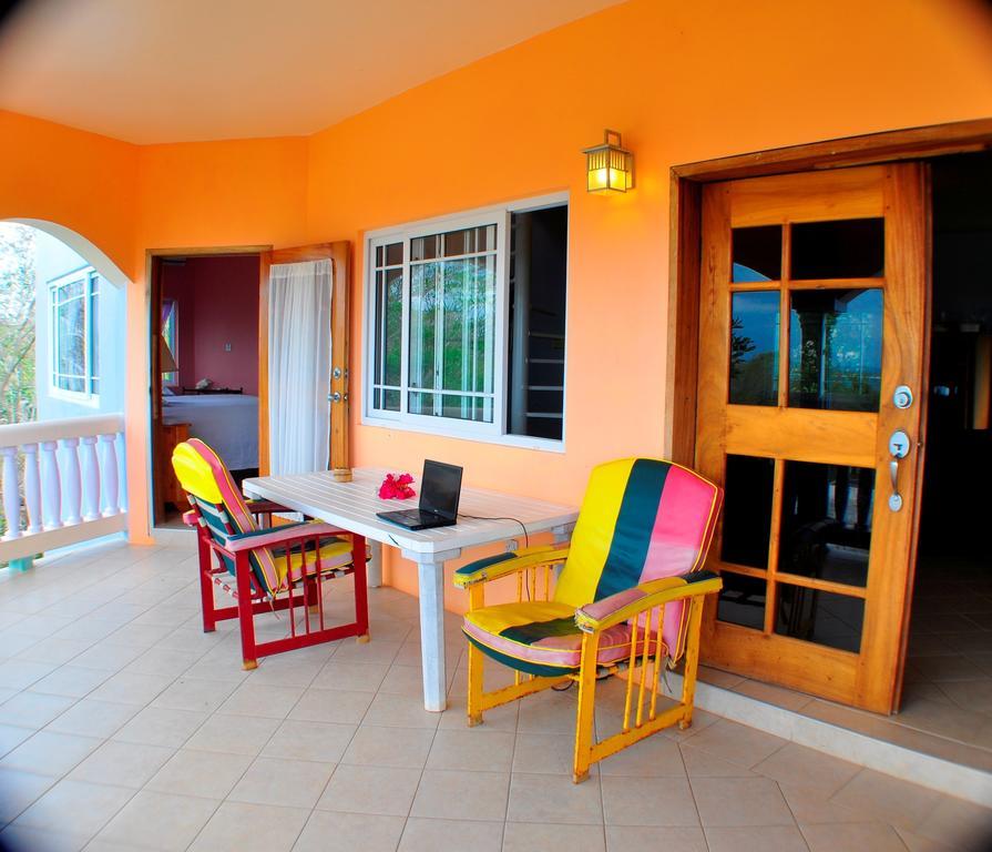 Jah Freedom Hotel Negril Szoba fotó