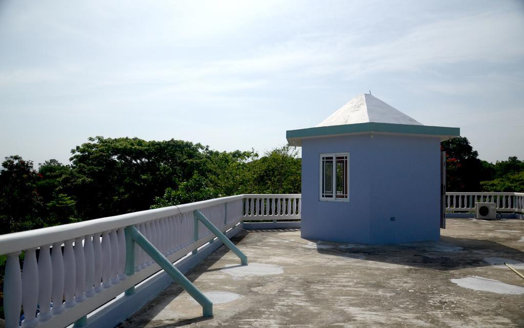 Jah Freedom Hotel Negril Kültér fotó